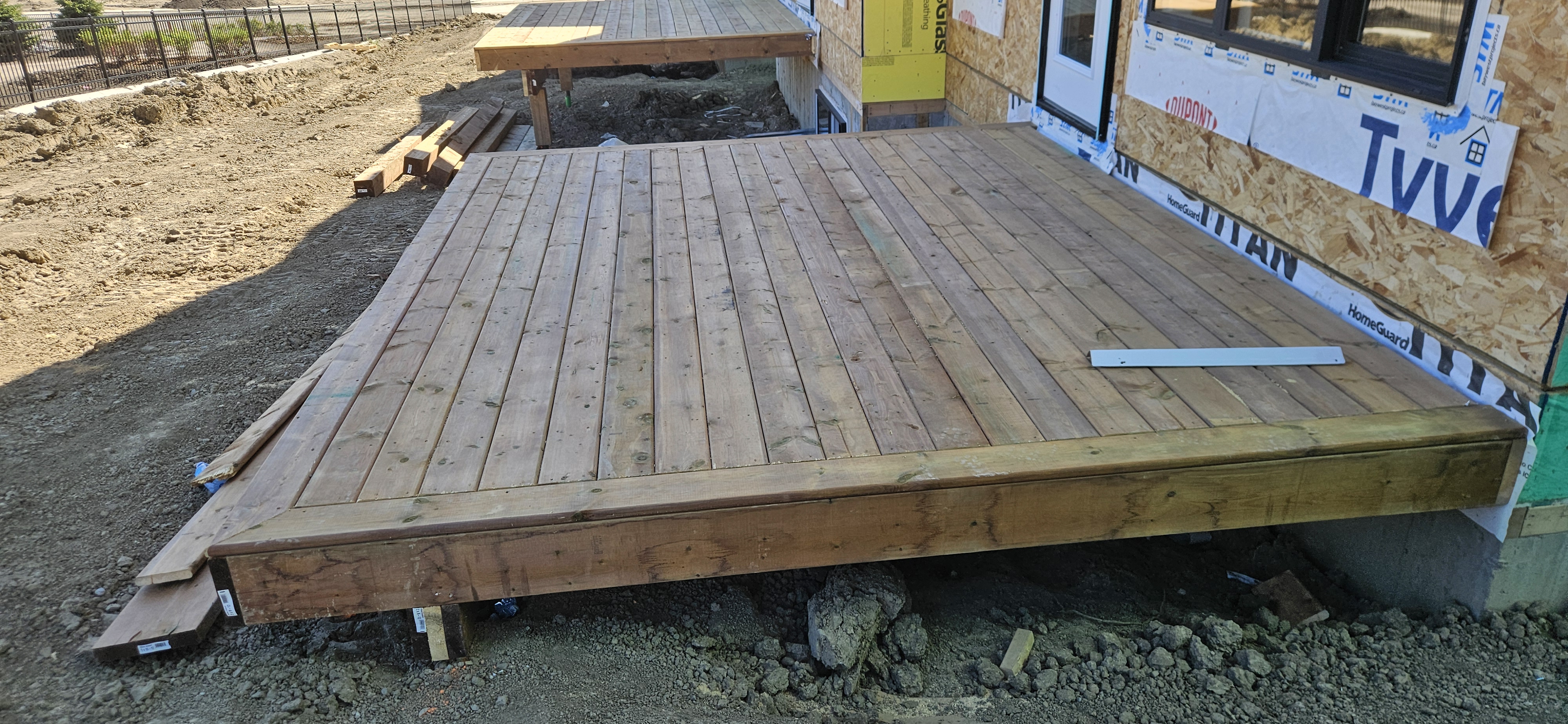 Decks & Fences showcase 10